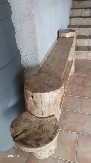 Estantería rústica de madera natural