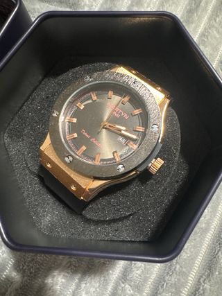 40€ Unidad Relojes MARTYN LINE Oro y Gris