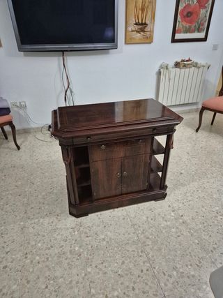 Mueble TV madera buen estado