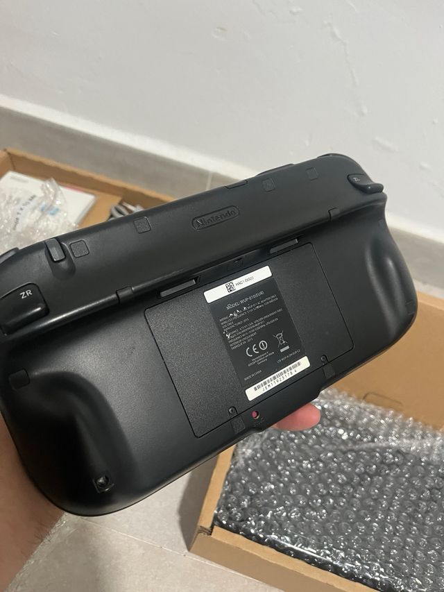 Consola Wii U 32GB nera + Mario Kart 8 e Splatoon