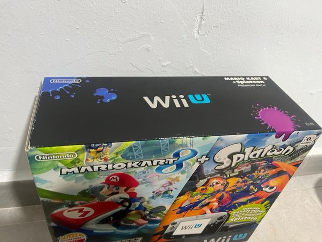 Consola Wii U 32GB nera + Mario Kart 8 e Splatoon