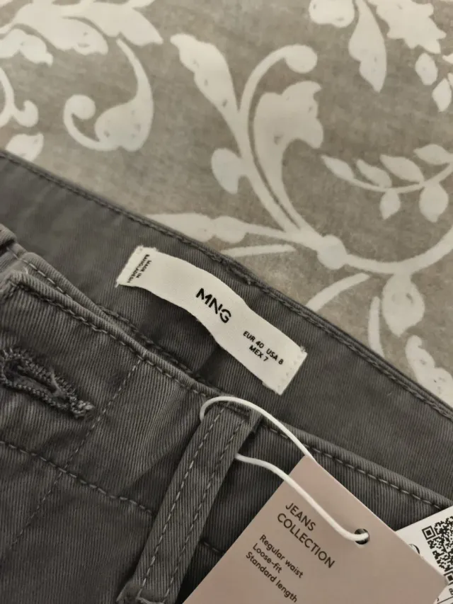 Vaqueros Cargo Gris Mango Talla 40 Nunca usado.