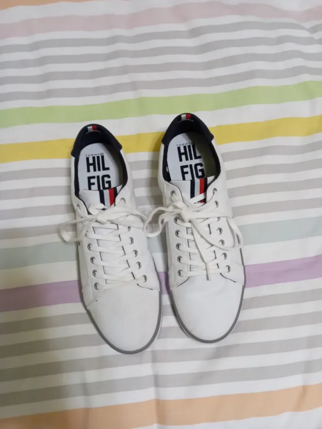 Zapatos Tommy Hilfiger blancos talla 40