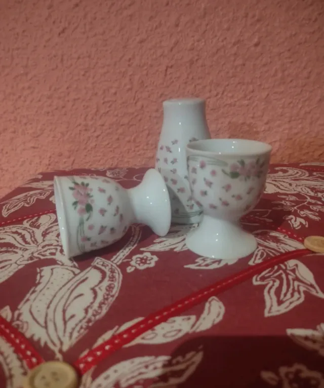 Vintage,Salero y 2 hueveras de cerámica
