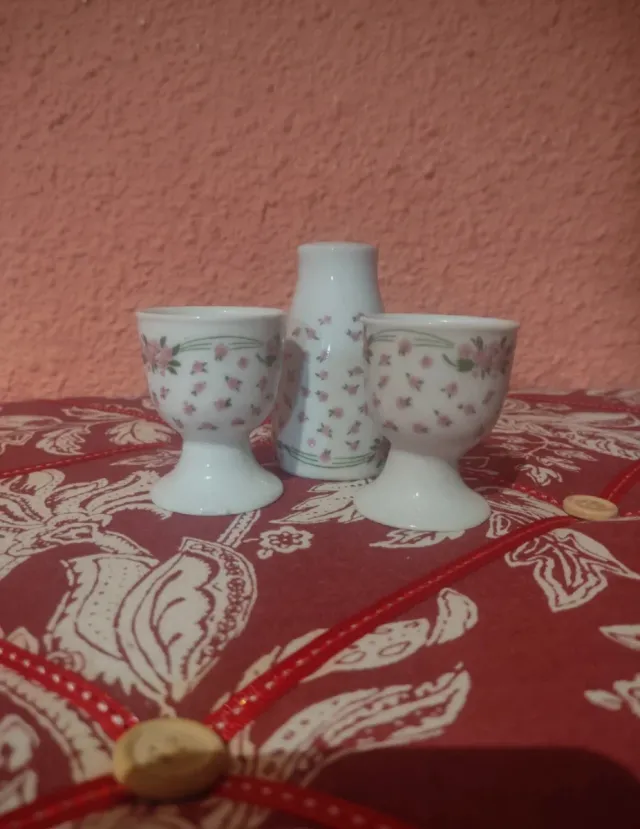 Vintage,Salero y 2 hueveras de cerámica
