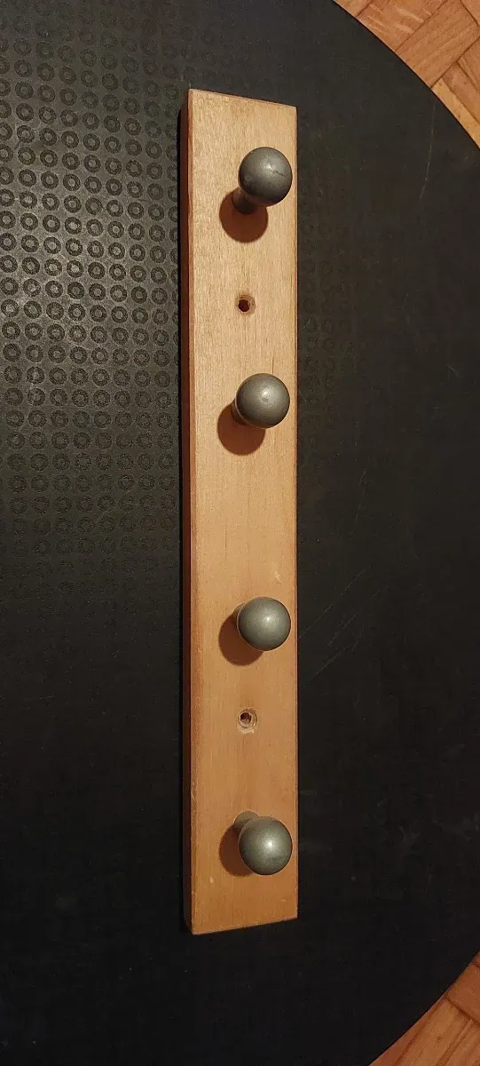 Colgador madera 4 perchas Ikea