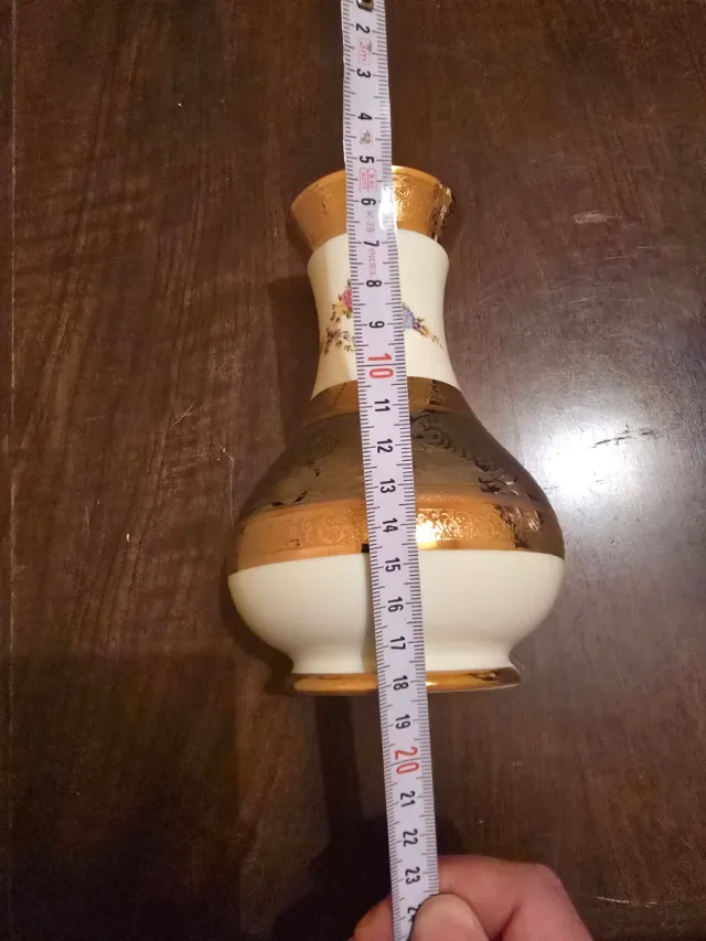 Jarrón oro 24k porcelana Bohemia Sneroll y plata