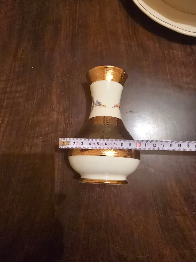 Jarrón oro 24k porcelana Bohemia Sneroll y plata