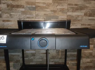 Barbacoa Eléctrica Cecotec Negra