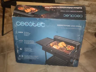 Barbacoa Eléctrica Cecotec Negra