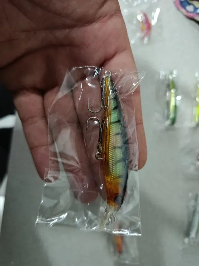 Señuelos de pesca artificiales