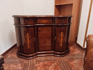 Mueble aparador de madera