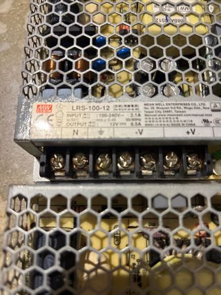 Fuente de Alimentación Mean Well LRS-100-12