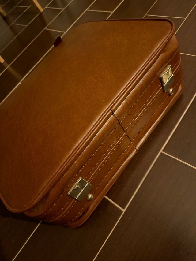 Maleta Vintage Cuero Marrón TAURO