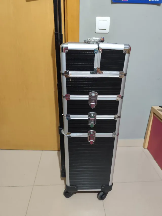 Maletín de maquillaje profesional con ruedas