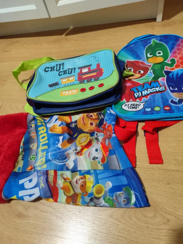 Pack 2 Mochilas Infantiles y Cuello