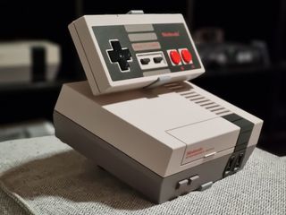 Soporte Exhibición Nintendo NES Classic Mini