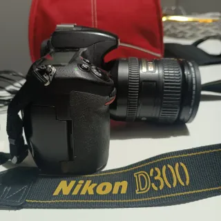 Cámara Nikon D300 Reflex completa.