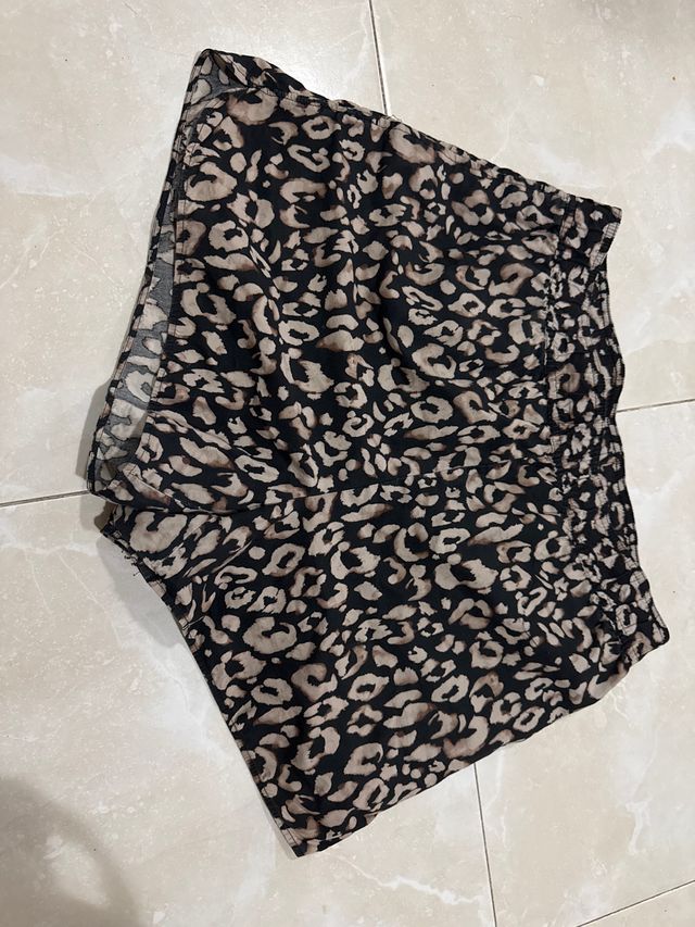 Short estampado animal print