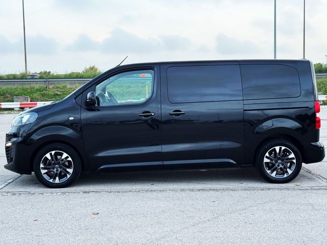 Opel Zafira Life 2.0 180cv M BUSINESS ELEGANCE AUTOMÁATICO con TECHO PANORÁMICO!