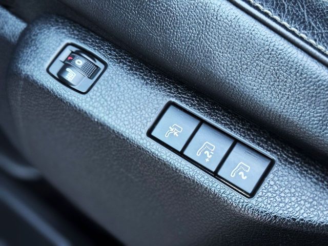 Opel Zafira Life 2.0 180cv M BUSINESS ELEGANCE AUTOMÁATICO con TECHO PANORÁMICO!