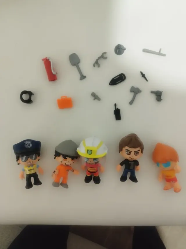 Figuras PinyPon Action  con Accesorios