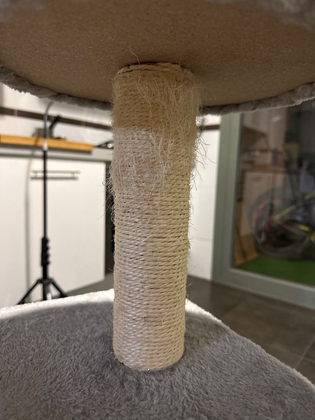 Casa para gatos de varios niveles