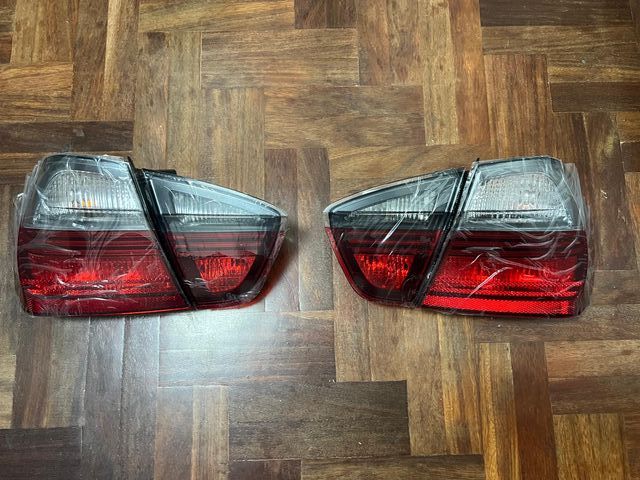 Pilotos Traseros BMW E90 Black Line Originales