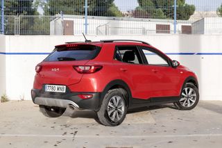 Kia Stonic   1.2 DPi 62kW 84CV Concept