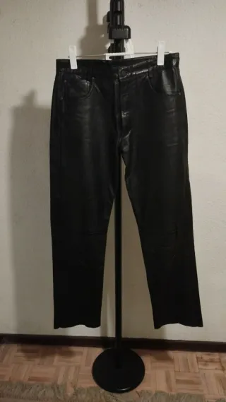 Pantalón de cuero mujer negro