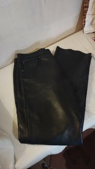 Pantalón de cuero mujer negro