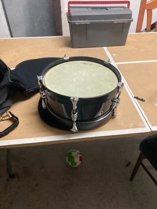 Tambor con funda