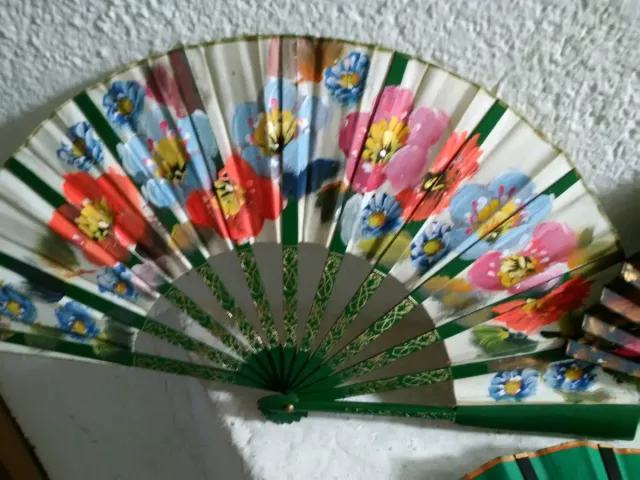 Lote de 5 abanicos antiguos