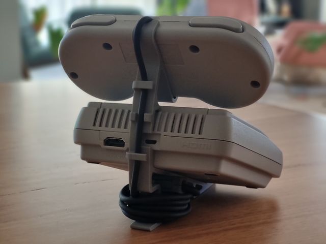 Supporto espositivo per SNES / Super Famicom Mini