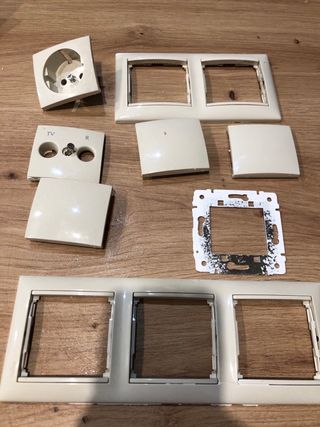 Enchufes e interruptores LEGRAND