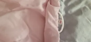 Mono de esquí rosa y gris