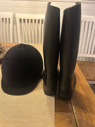 Botas y Casco Equitación Hípica.