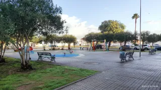 Casa adosada con sótano en venta Lebrija