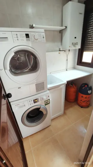 Casa adosada con sótano en venta Lebrija