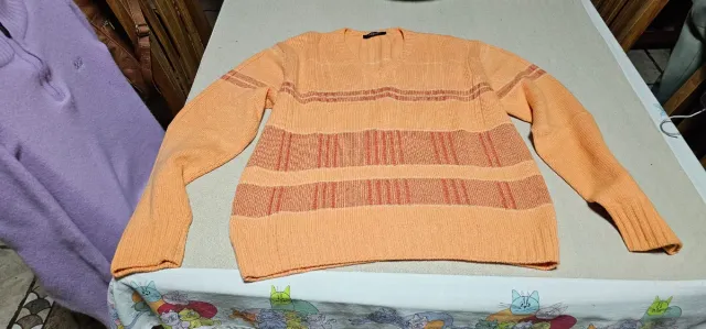 Jersey cuello pico naranja