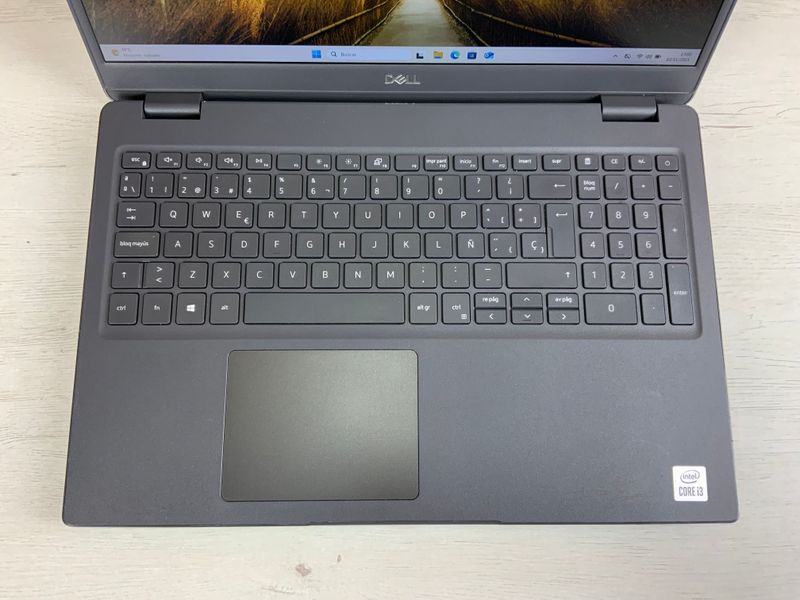 Portátil Dell Latitude 3510 afbeelding 2