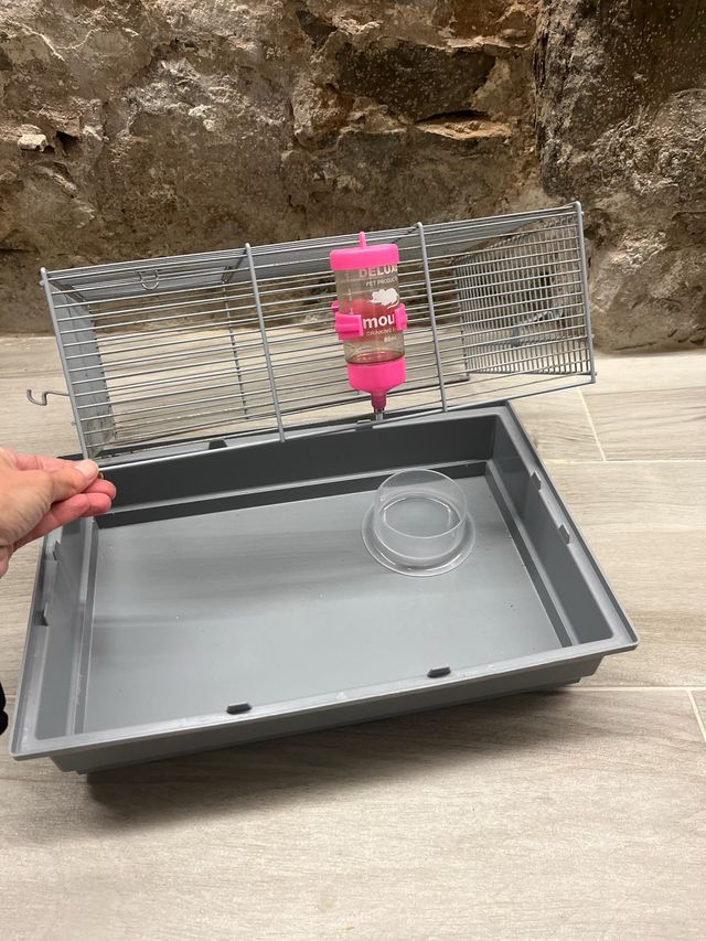 Jaula para hámster con accesorios