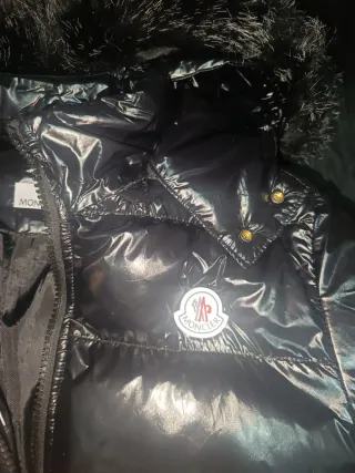 Cazadora Moncler Sin uso casi