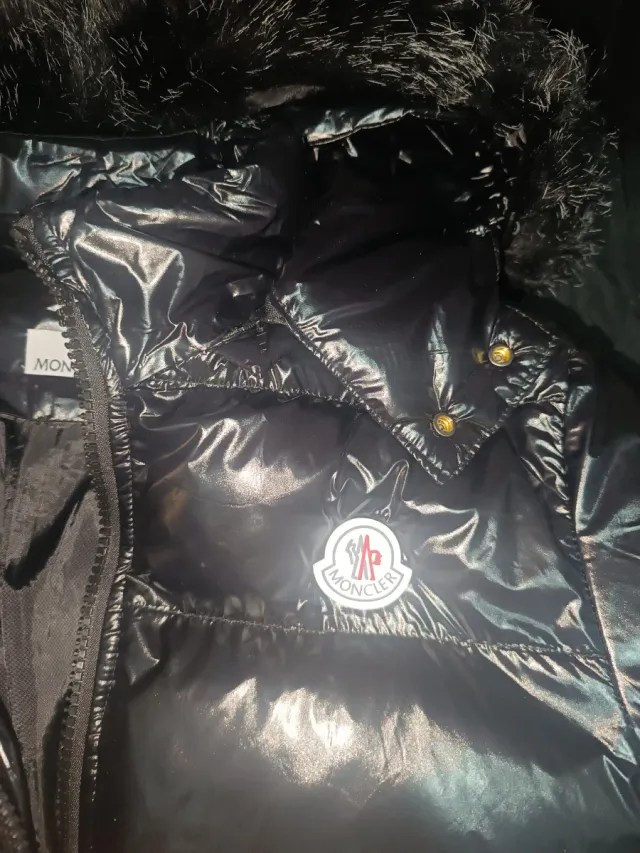 Cazadora Moncler  Sin uso casi