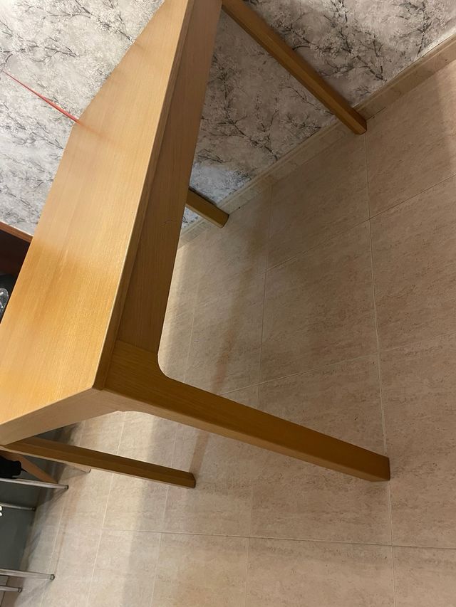 Mesa de comedor extensible de madera