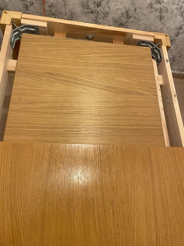 Mesa de comedor extensible de madera
