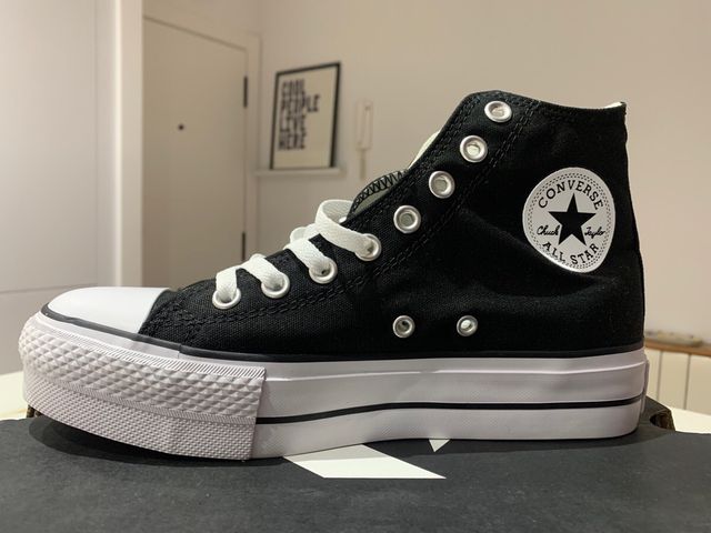 Converse plataforma negras y blancas