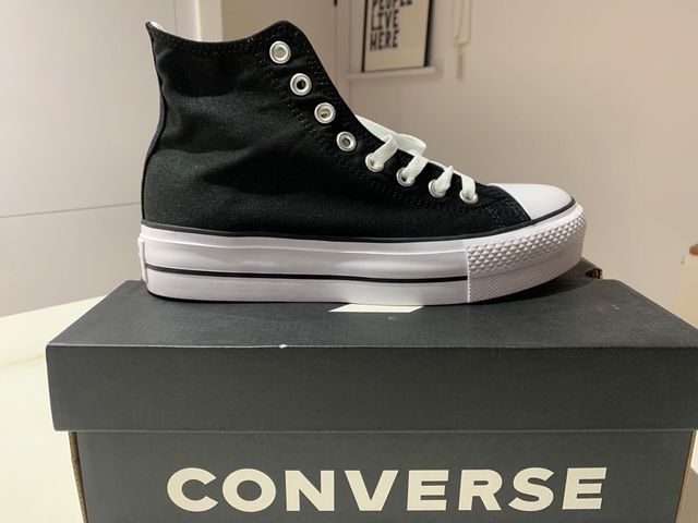 Converse plataforma negras y blancas