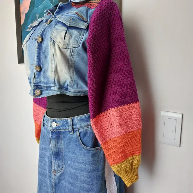 Chaqueta vaquera personalizada mangas crochet