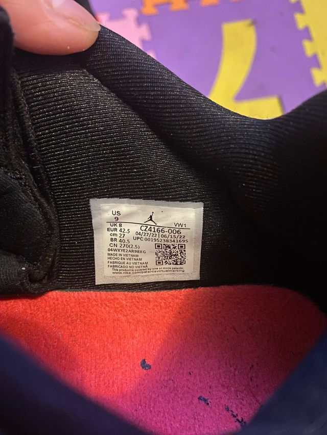 Deportivas Jordan Negras Talla 42.5